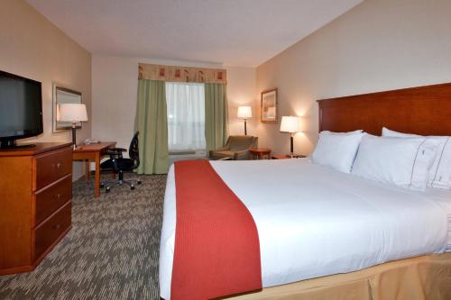 Holiday Inn Express Hotel & Suites-Edmonton South, an IHG Hotel