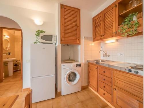 Xaloc , apartamento con piscina y junto la playa 4