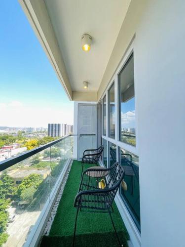 10 Luxurious King Suite 10 Luxurious King Suite