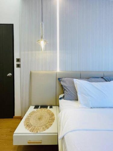 10 Luxurious King Suite 10 Luxurious King Suite