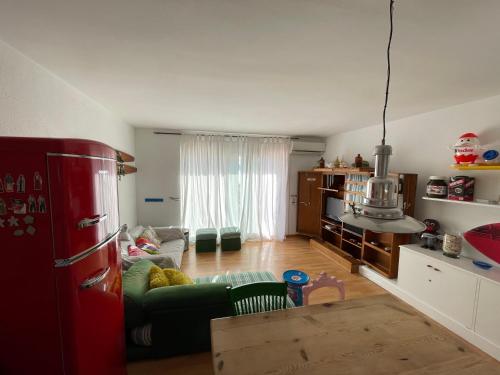 Apartamento RITS Beachfront - Tap to explore photos
