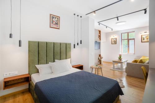 1 double bed, 1 sofa bed