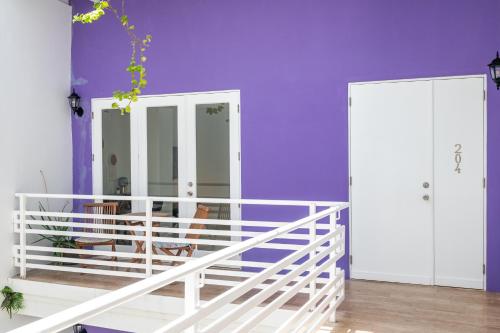 2-BR Apt centrally located in OSJ! - image 2