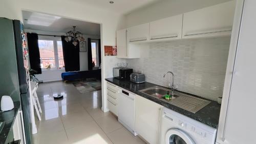 La Casita, Your Home Away from Home - Free Parking near Celtic Park