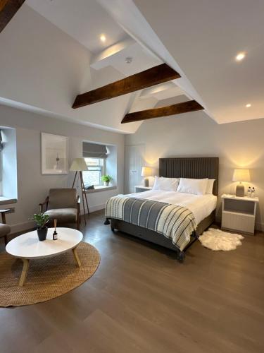 1 double bed, 1 sofa bed