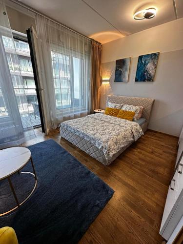 Studio with Balcony & Private Parking, Tallinn