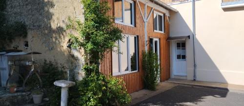 LES RIVES DE LA DIVE les chambres 123 coaching in Saint Jean De Sauves