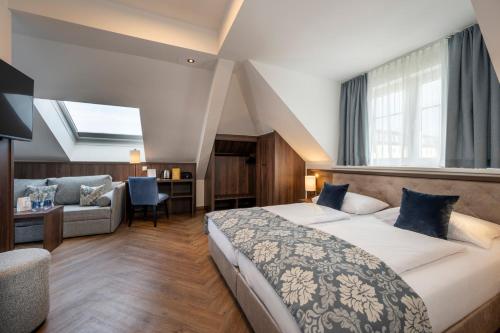 Salzburg Hotel Lilienhof – Salzburg, IA