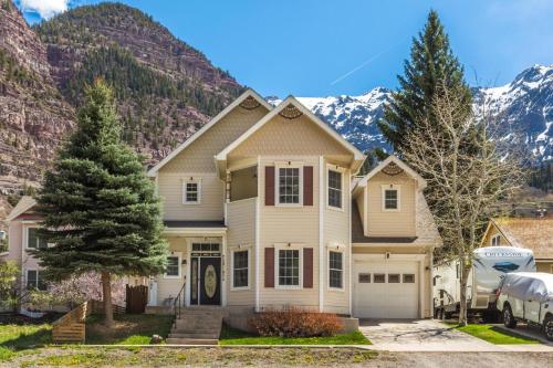 731 2nd Street - image 9