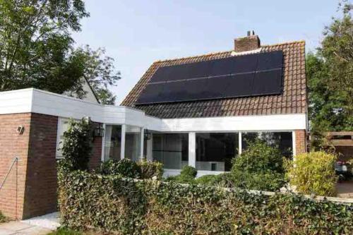 Cosy bungalow with private garden in Noordwijkerhout