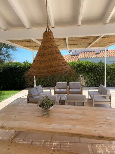 BiniVento- Lovely villa with pool near the beach BiniVento- Lovely villa with pool near the beach