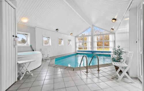 Swimming pool, Cozy Home In Ebeltoft With Sauna in Ebeltoft