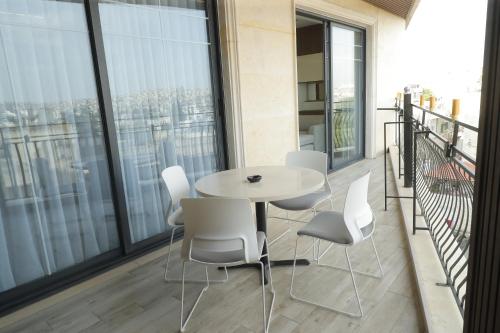 balkon/terras, Soho Midtown in Amman