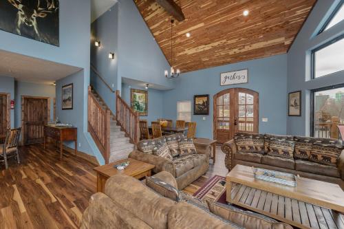 Lodge 18, Branson