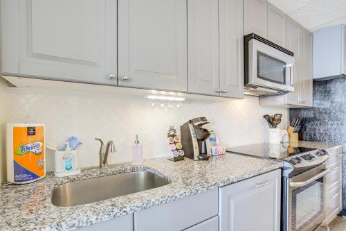 Oceanfront Condo with Pool Patio and OC Coast Views! - image 4