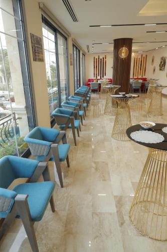 Restaurant, Soho Midtown in Amman