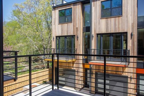 Trailhead Mews-Shred Unit 2 DT Bentonville- MTB Trailhead Mews-Shred Unit 2 DT Bentonville- MTB