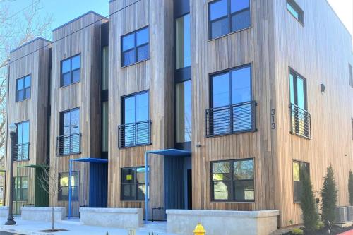 Trailhead Mews-Shred Unit 2 DT Bentonville- MTB Trailhead Mews-Shred Unit 2 DT Bentonville- MTB