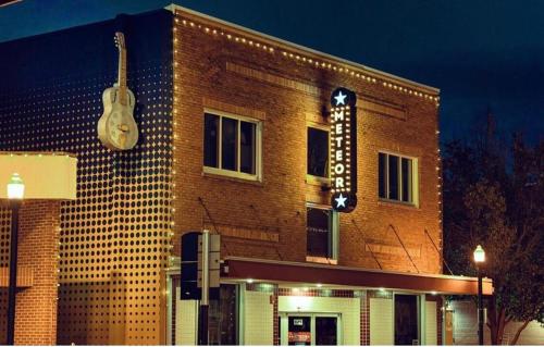 Trailhead Mews-Shred Unit 2 DT Bentonville- MTB Trailhead Mews-Shred Unit 2 DT Bentonville- MTB