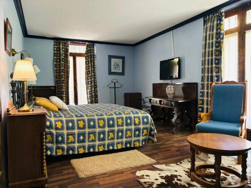 King Suite with Balcony