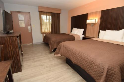 University Manor Inn - image 14