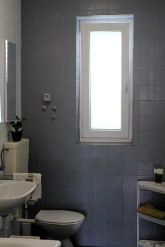 Apartment with Sea View image 5