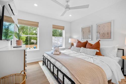 The Weekender House Pool Downtown in Bentonville, USA