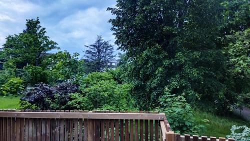 Au calme, grand appartement avec terrasse