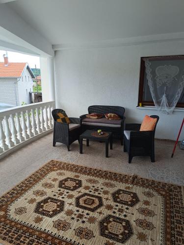 Vila Jovana in Rogljevo