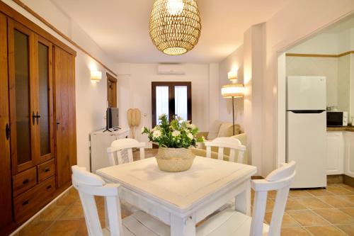 NUEVA 33 Apartamentos en el centro de Nerja 1