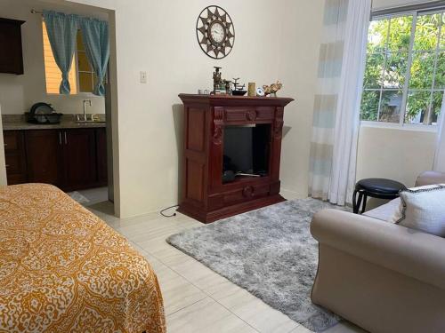 BreakFast Incl Adorable1BCottage Walk to the beach in Priory