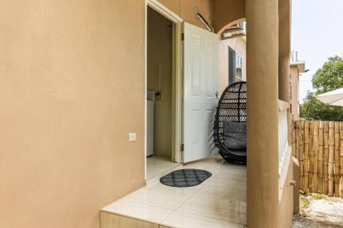 BreakFast Incl Adorable1BCottage Walk to the beach in Priory