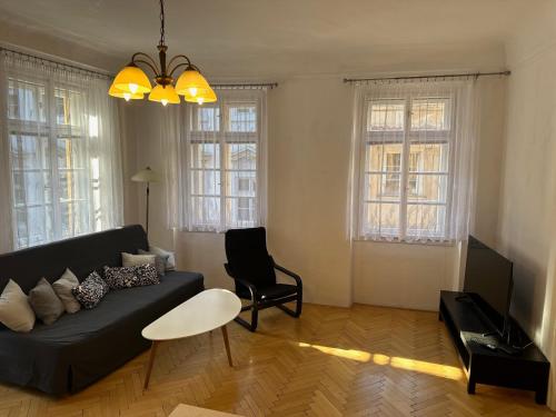 Nerudova Apartments 4