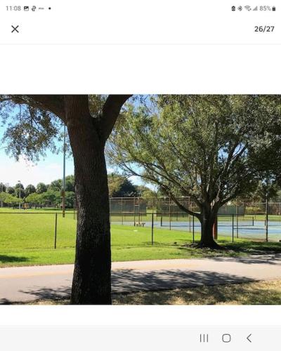 Spacious House near Fort Lauderdale - Minutes from Beach Spacious House near Fort Lauderdale - Minutes from Beach