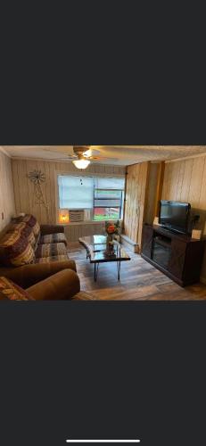 Country Roads cabin in Rugby (TN)