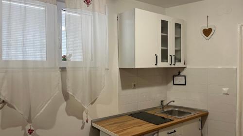 Apartment Kova, Split (photo 7)