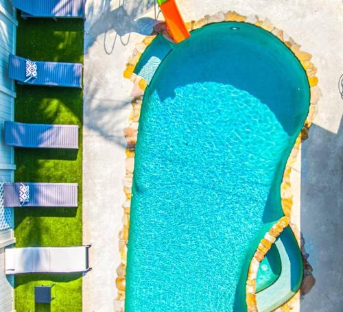 Ocean Club-Great Pool & Jacuzzi- 5 Beds -By The Beach in Delray Beach, USA