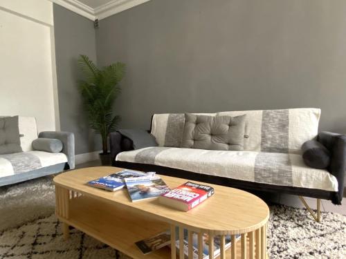 Paris - Champs Elysées 1 chambre - main image