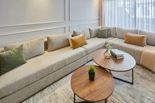 Modern Elegance 3 Bed Escape in Trendy Casablanca - image 3