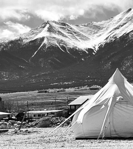 Glamorous RiverYurt Breakfast No Fees 10 in Buena Vista, USA