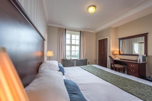 Cumbria Grand Hotel - image 3