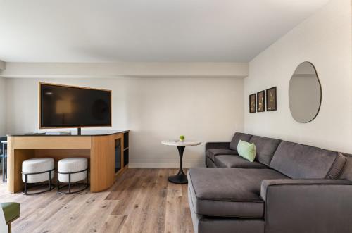 Hotel Zero Degrees Norwalk - image 14