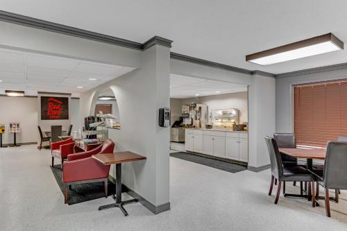 大厅, 金斯波特红屋顶客栈 (Red Roof Inn Kingsport) in 金斯波特(TN)