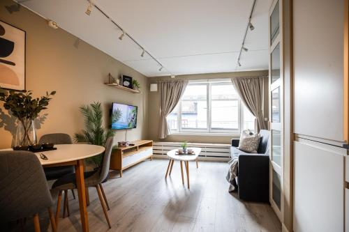 Ultracentral duplex with private rooftop terrace, Oslo