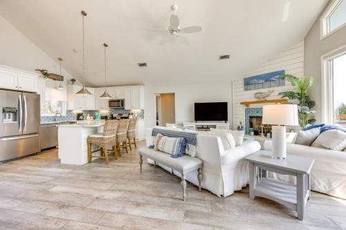 Oceanfront Ponte Vedra Beach Home with Deck and Views! in Ponte Vedra Beach, USA