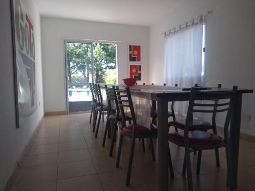 DANAVI SALTA in 엘 아이발