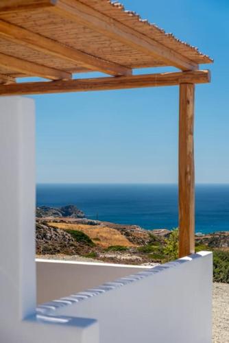 Alisahni Studio Sea View gîte à louer Thiorikhía Mílou