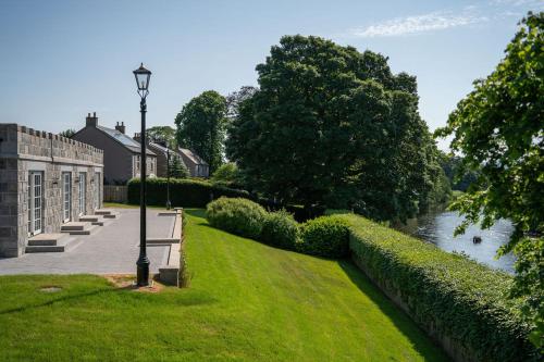Сад, The Forbes Arms Hotel in Kildrummy