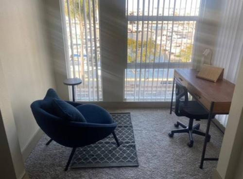 Luxury Harborside MDR w/ pool, spa, gym & parking in Los Angeles, USA