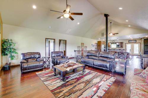 Neosho Home on 90 Acres with Private Pool and Fire Pit in Neosho, USA